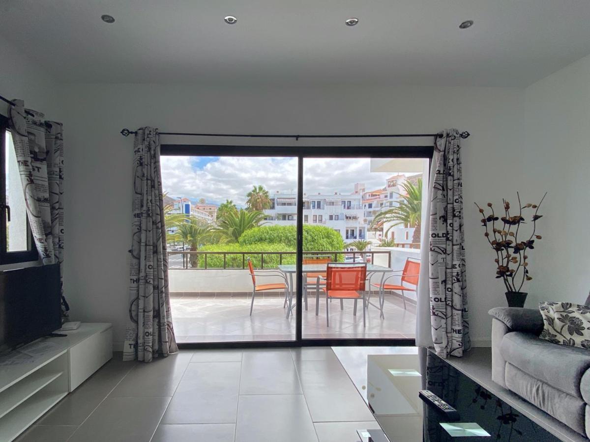 1 Bed Los Cristianos Near The Bus Station Arona  Εξωτερικό φωτογραφία